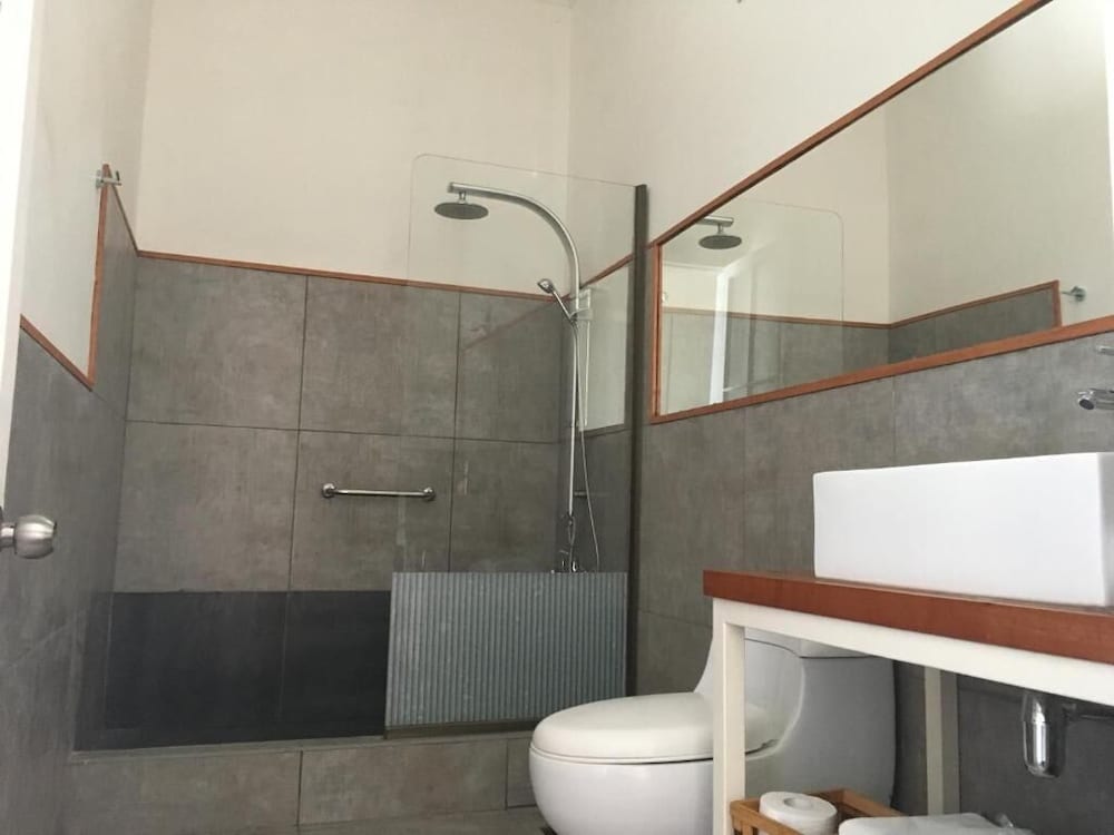 Valparaiso Vacations - El Navegante BnB - Property Image 8