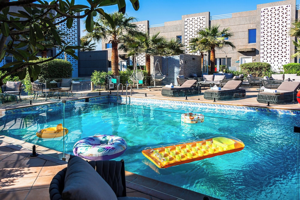 Renium Al Qairawan Resort - Riyadh