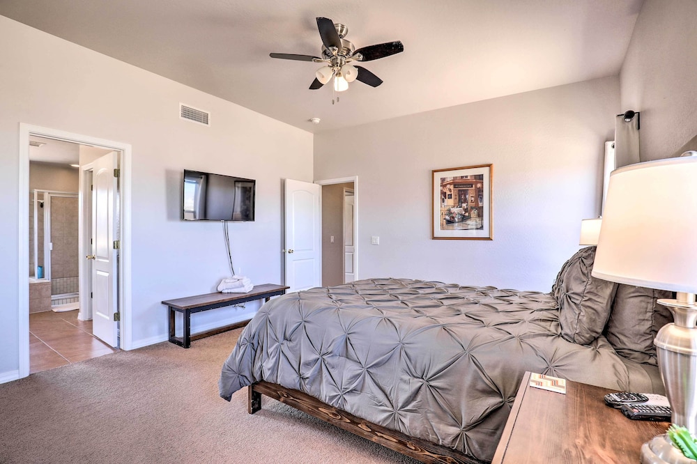 Page Vacations - Pet-friendly Page Adobe  3 Mi to Lake Powell! - Property Image 2