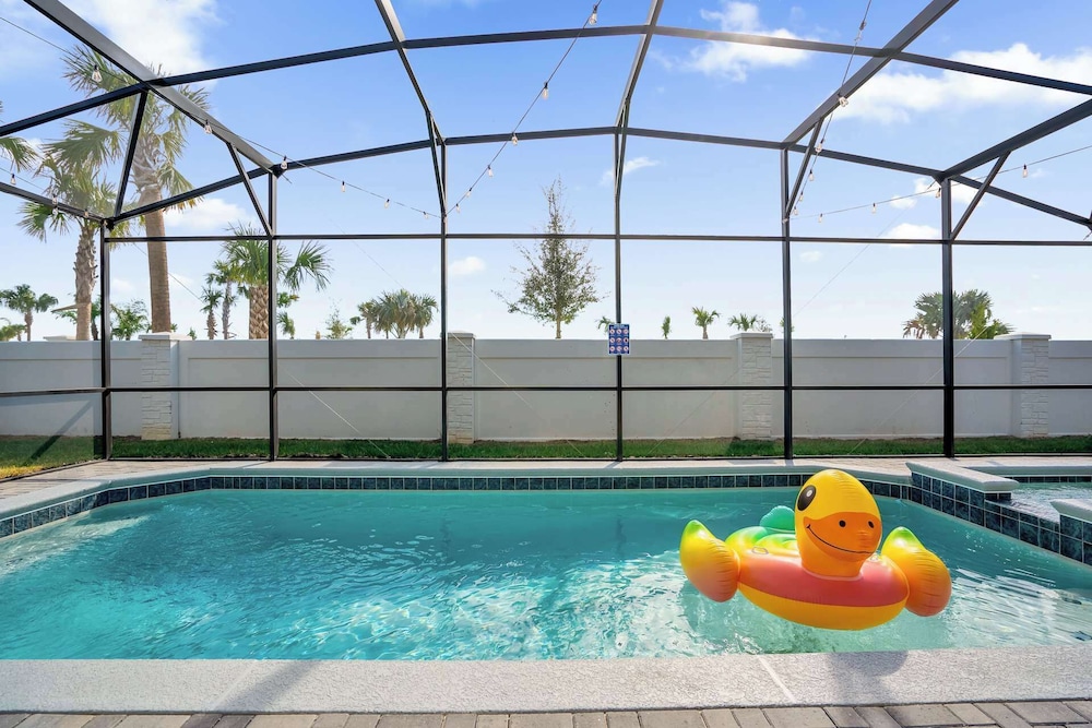 Upstay: Family Retreat w Pool, Cinema & Games Room