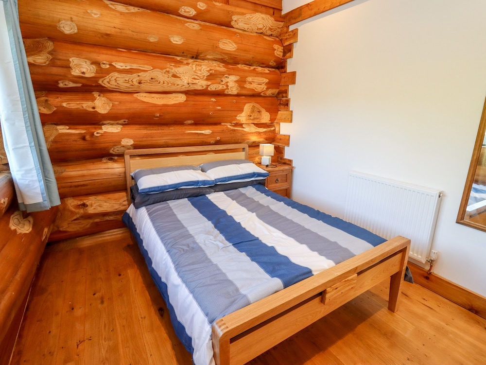 Douglas Cabin