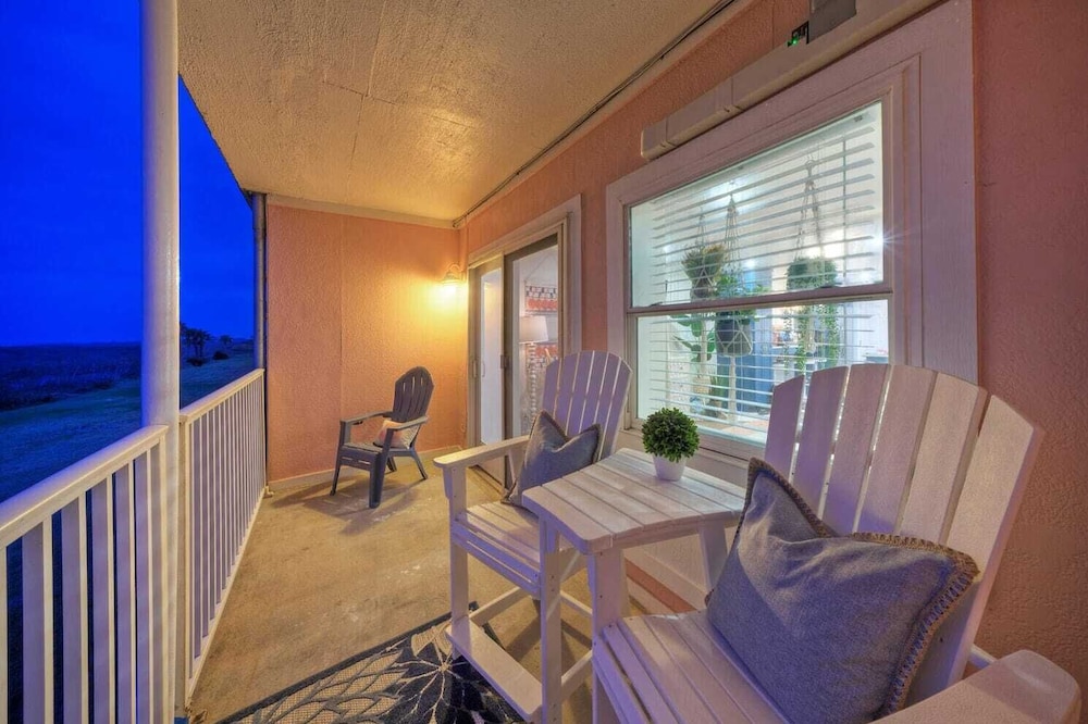 2 Studios Beach Boardwalk, 2 Pools, Tennis/pickleball Island Retreat Complex