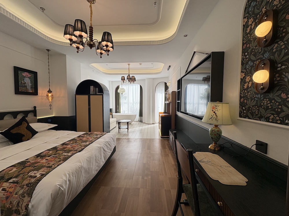 Vishan Garden Trendy Hostel