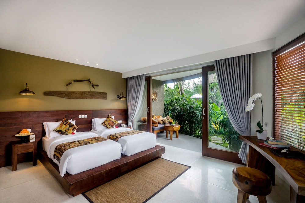 Honai Resort
