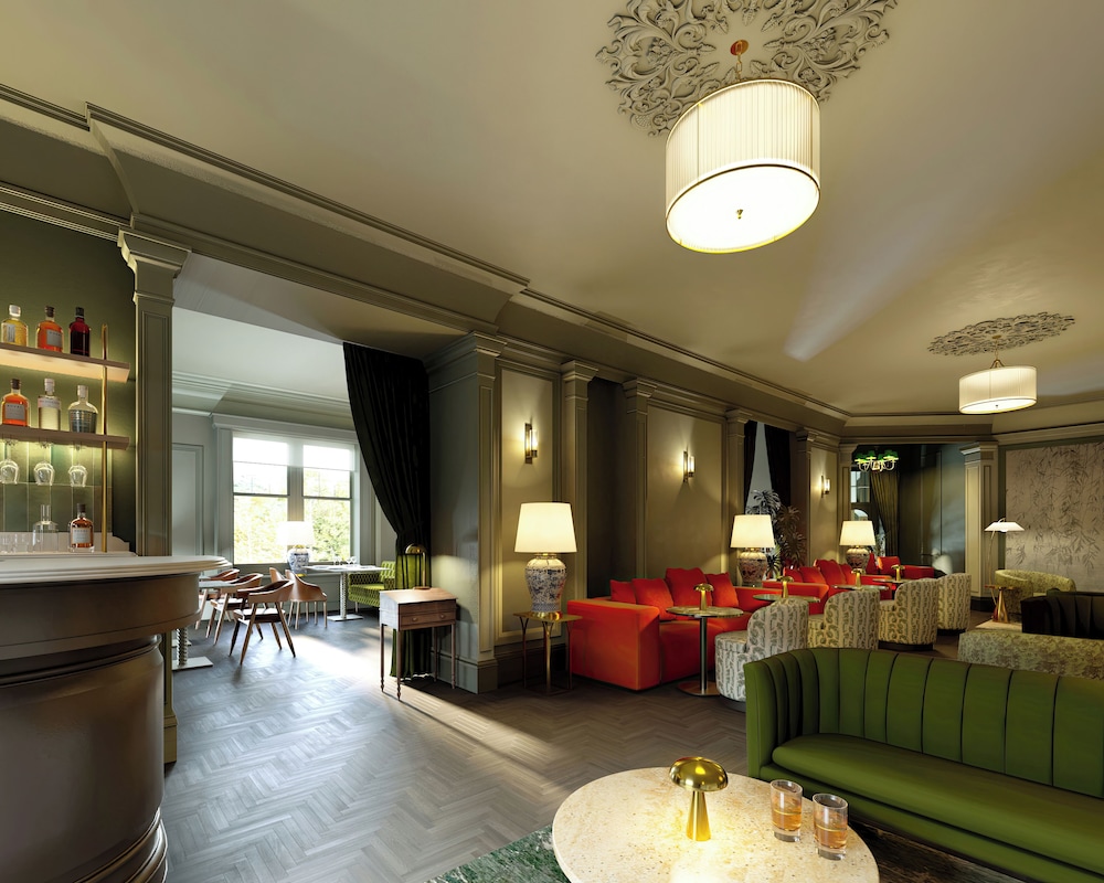 Pine Trees Hotel 13