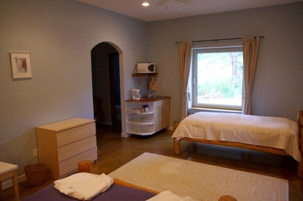 Baergnaescht Bed & Breakfast