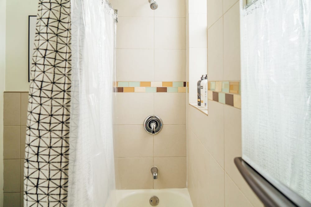 2BR Apt Furnished - Grace 11-1