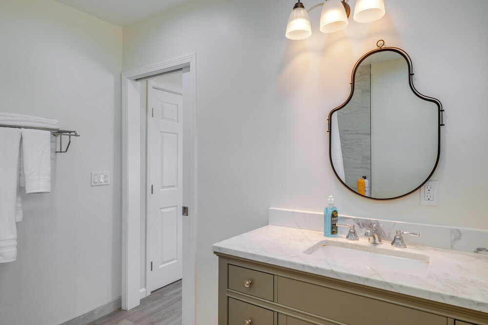 Walk to Dtwn Tehachapi: Updated Getaway w/ Yard!