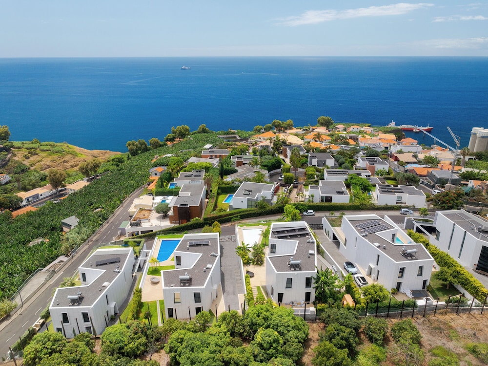 Luxury Diamond House