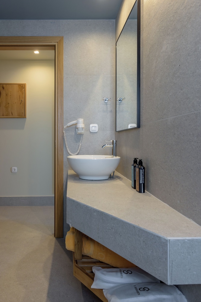 Elia Boutique Hotel