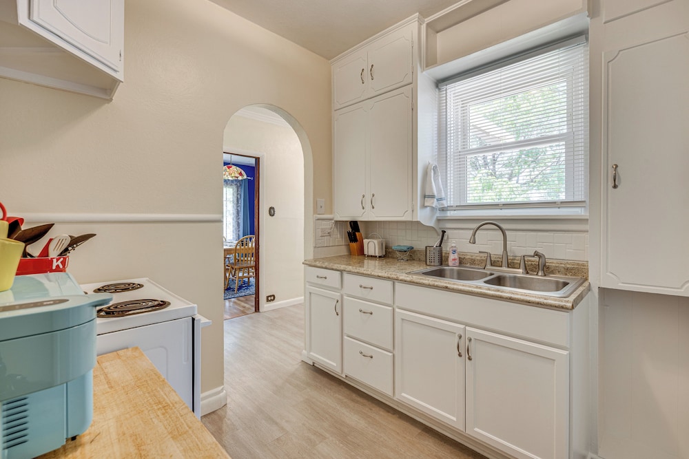 1 Mi to Riverwalk: Home w/ Fenced Yard in Pueblo