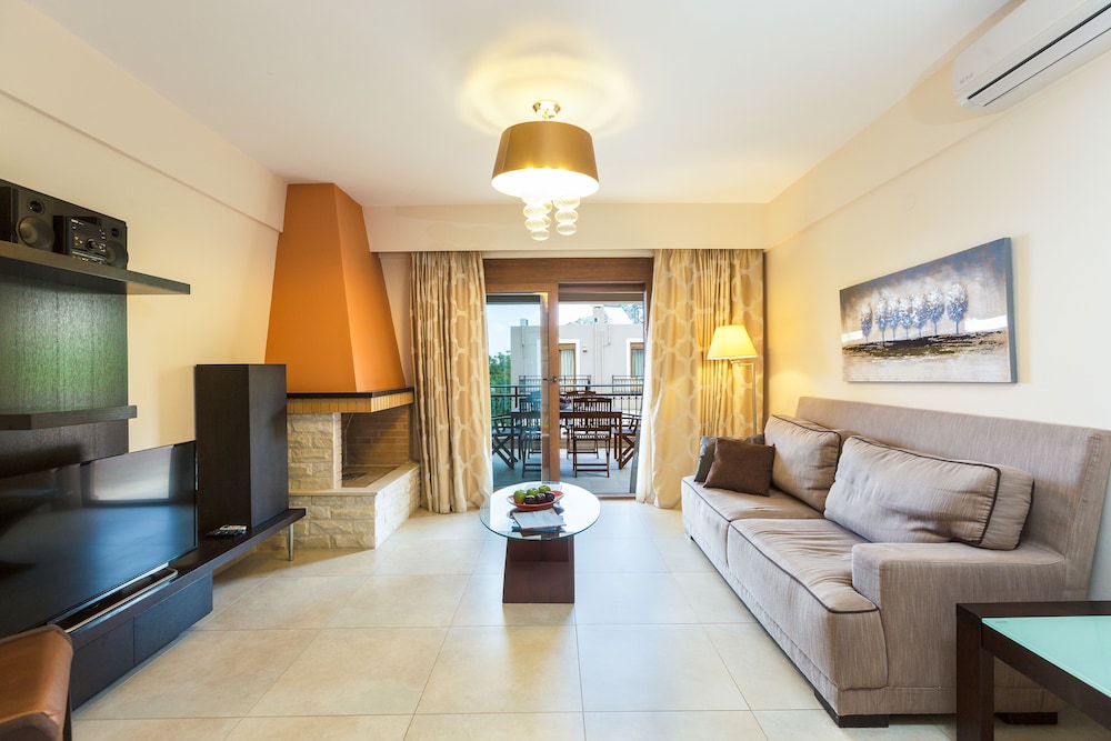 Pantheon Villas & Suites