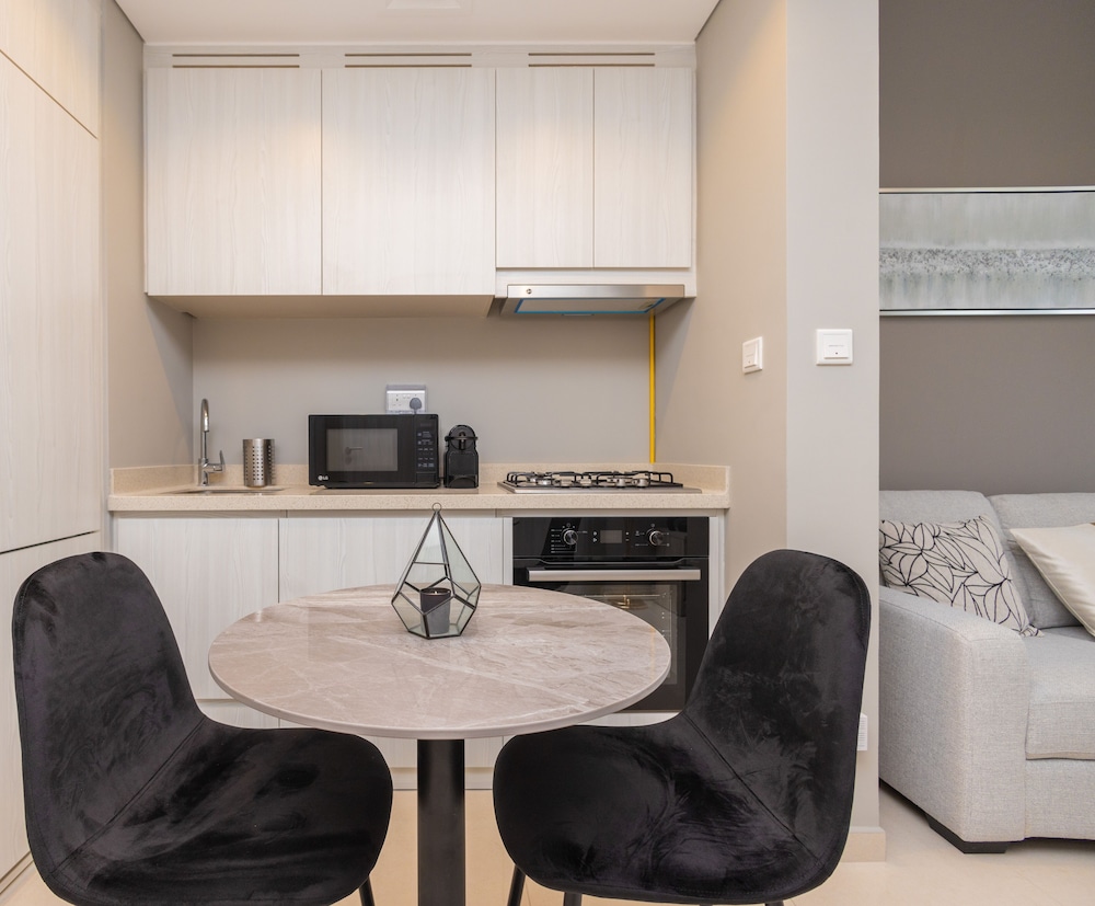 Aya - Aqua Canal/ One-Bedroom Retreat at ZADA Tower