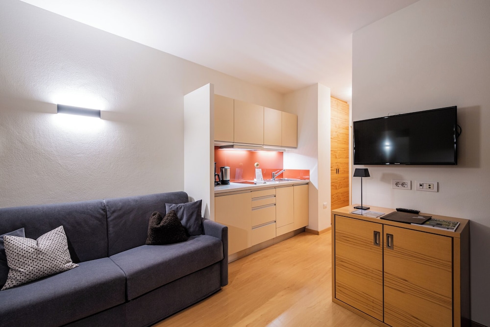 paloria apartments & sport