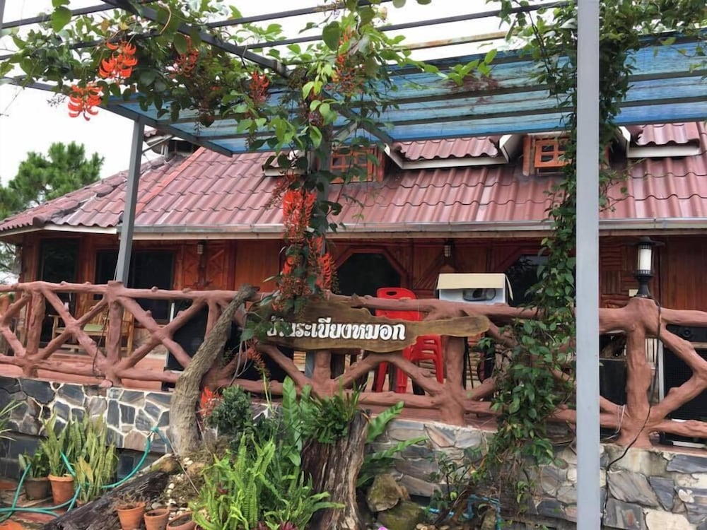 Nidahommok Resort