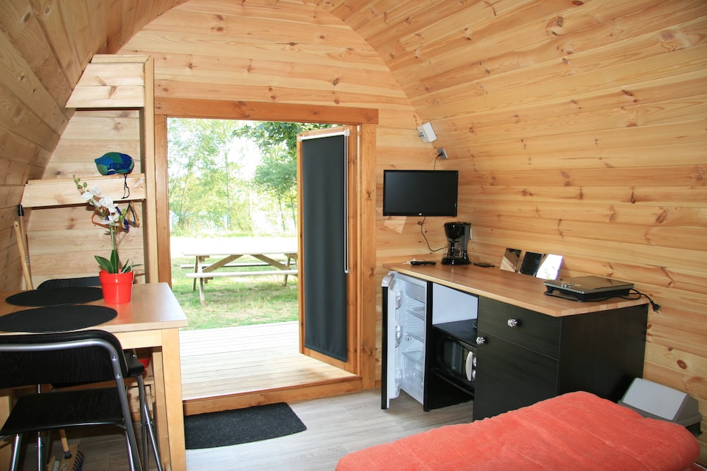 Camping Le Jardin De Sully view 5