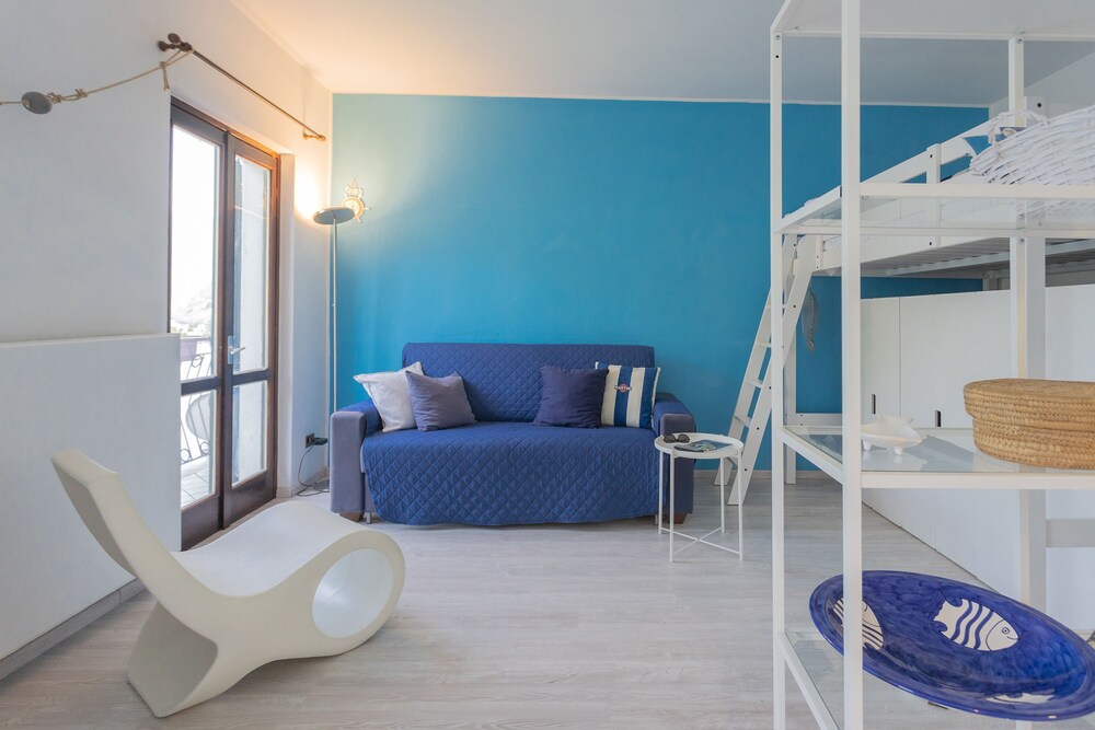 Lavarell House - Best Lake View