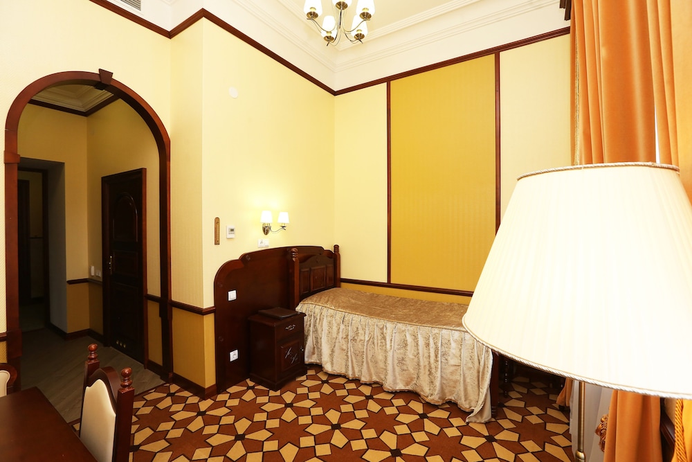 Garni Hotel