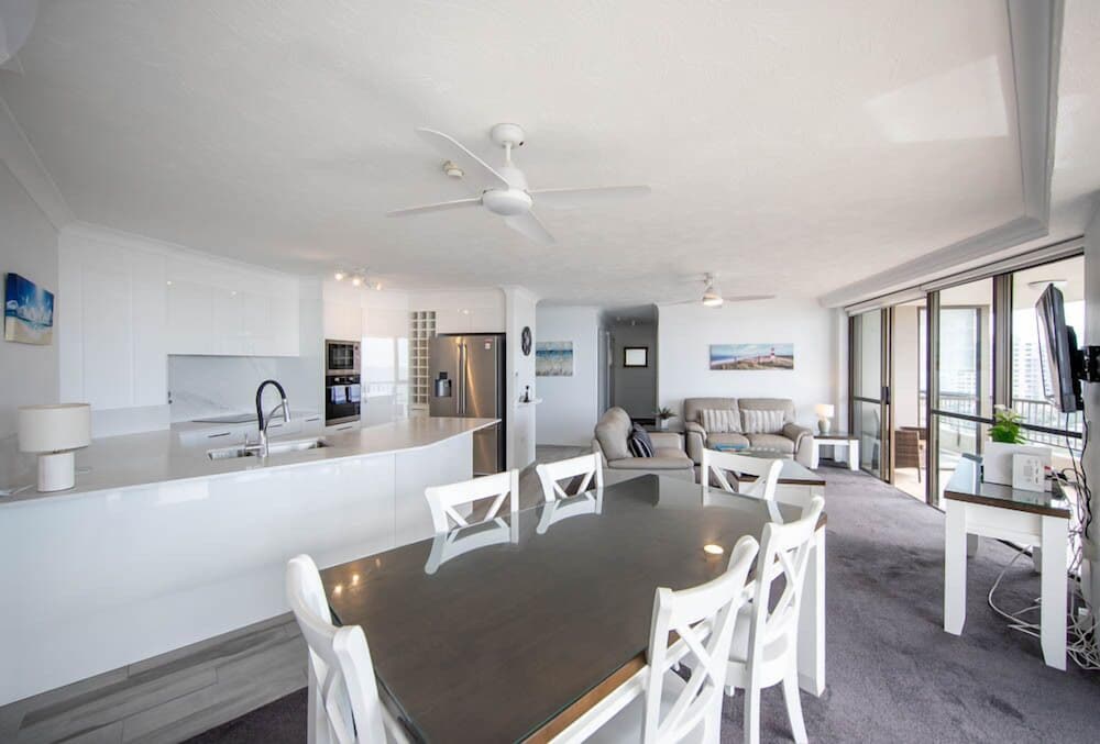 Main Beach Vacations - Bougainvillea Luxury Apartments - Property Image 9