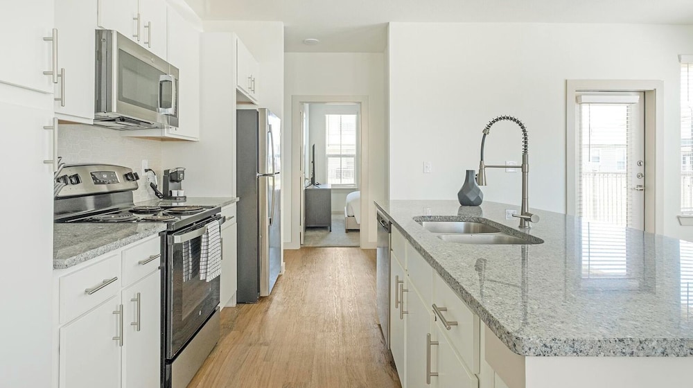 Landing Apartments Waller
