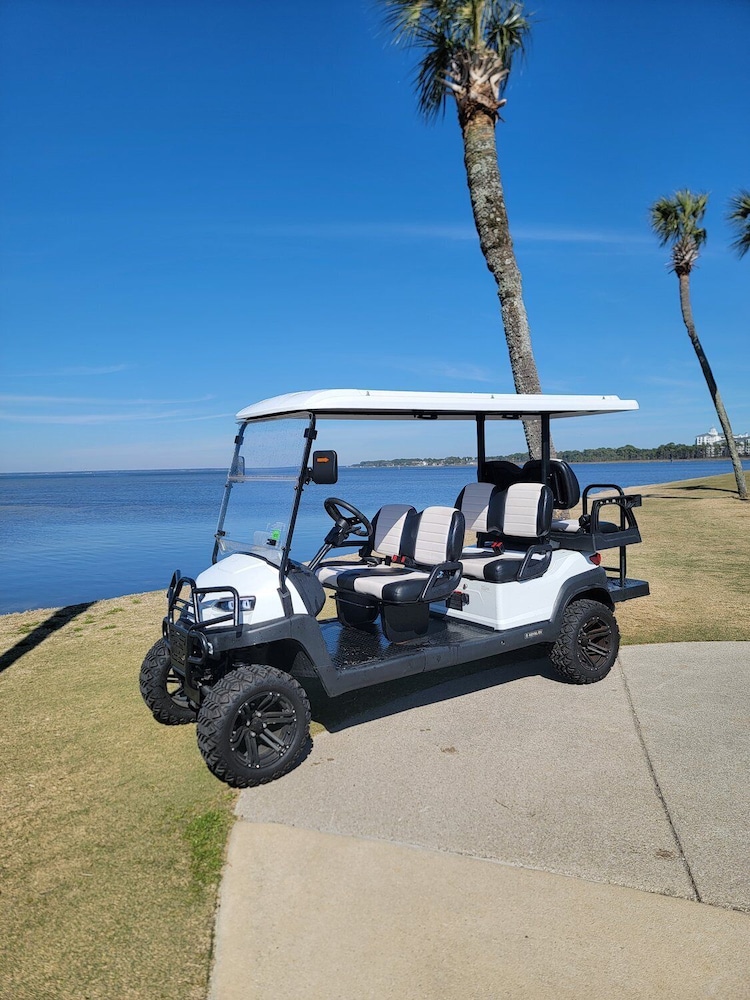 Augusta Village Sandestin by Gibson BR