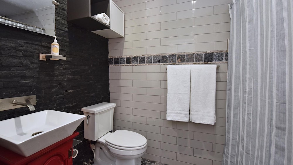 Fairfield in Mesa With 4 Bedrooms and 3 Bathrooms