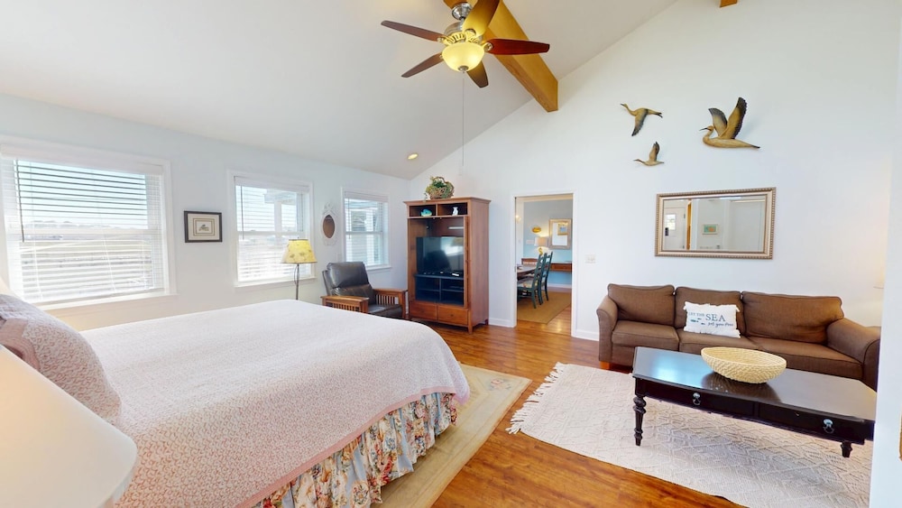 One Marsh Creek by Tybee Vacation Rentals