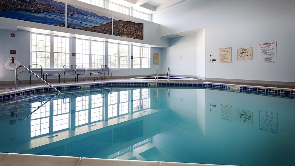 Best Western Plus Ticonderoga Inn & Suites