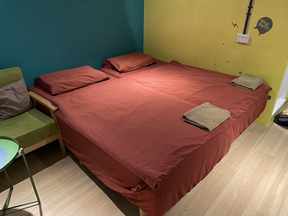 Leo ho Hostel