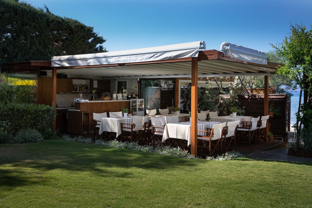 ENALIO Suites