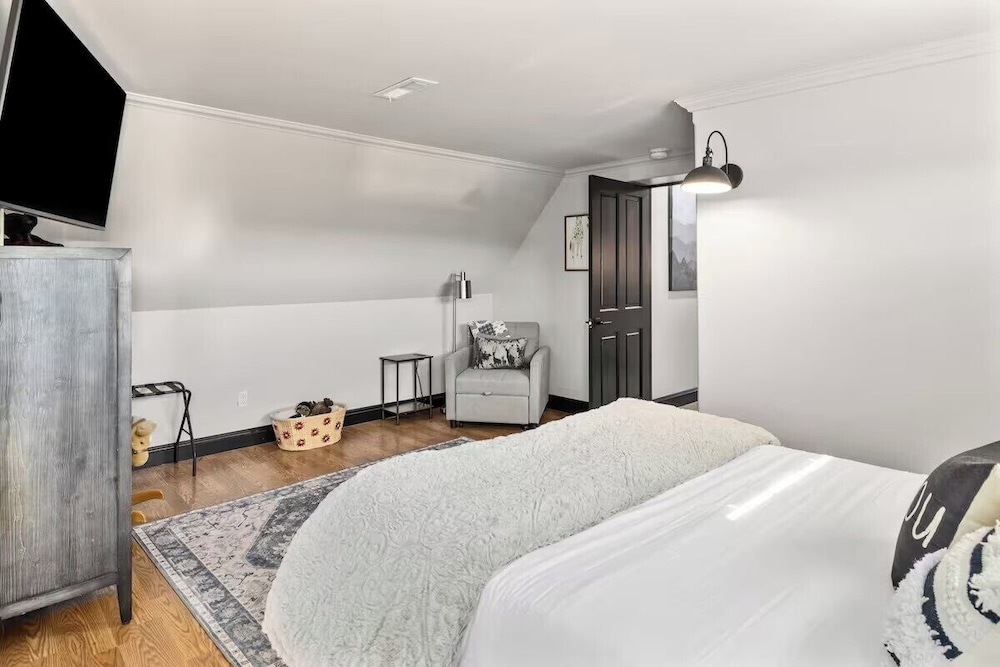 The Three Bears Retreat - King suites
