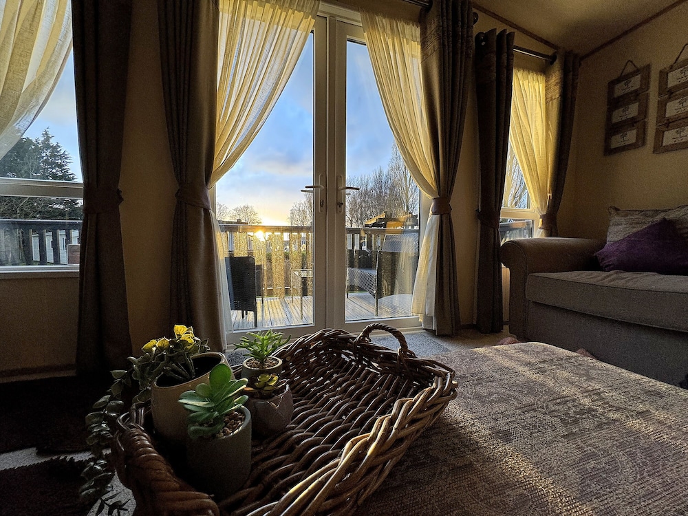 Hopton Lodge Retreat
