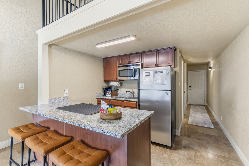Clearwater Golden Escape On Lake Hamilton 2 Bedroom Condo