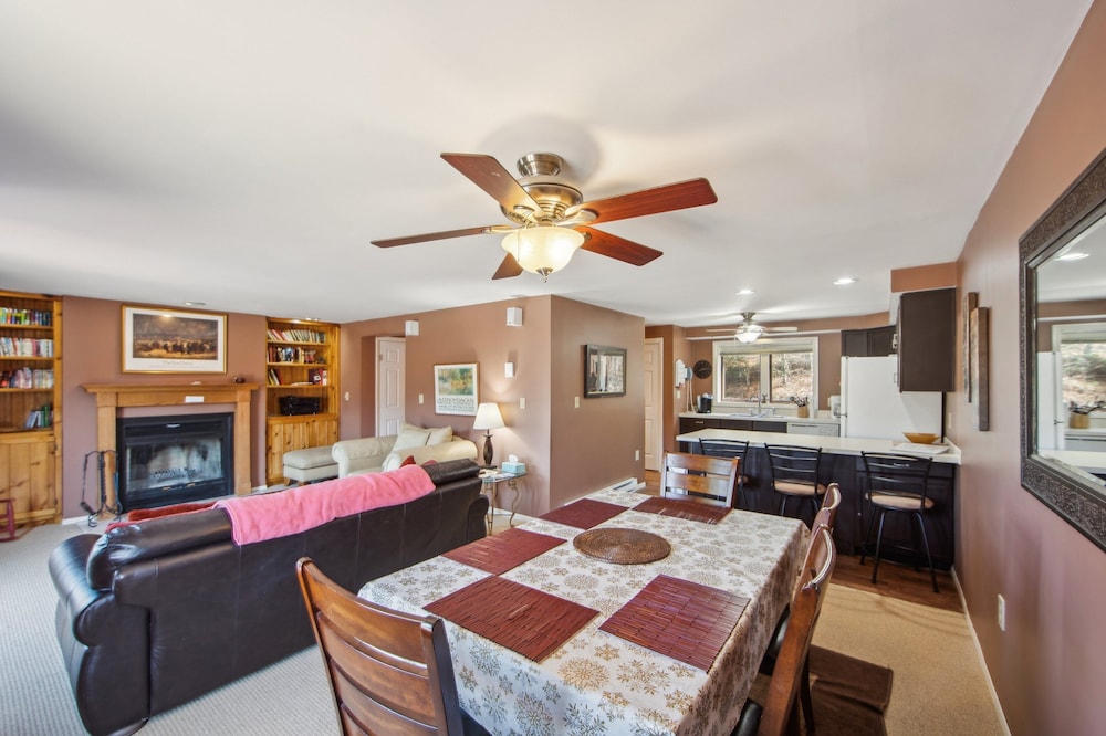 Hawkeye 21e - Spacious Townhome For Families 2 Bedroom Townhouse by The Summit at Gore Mountain