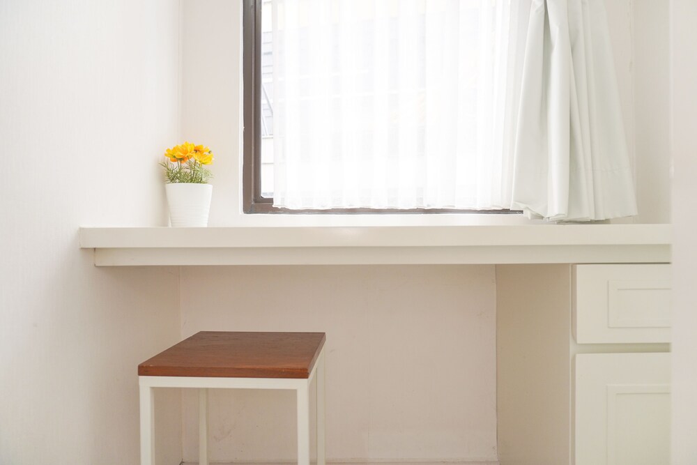 Nice And Simply Look Studio Transpark Cibubur Apartment, Depok - 11