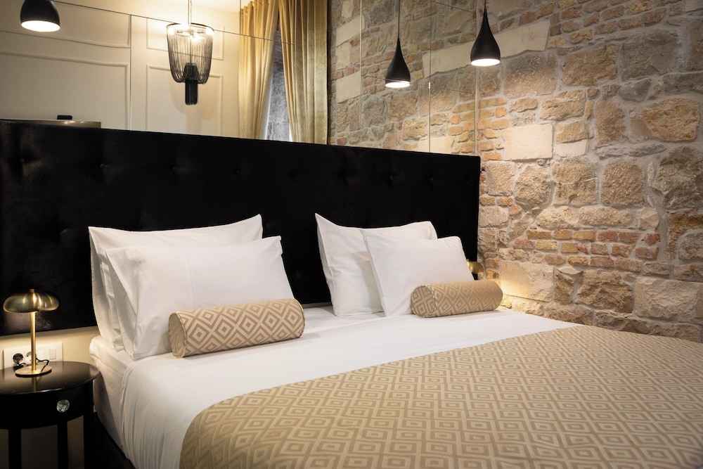 Luxury rooms Golden Palace City Centre