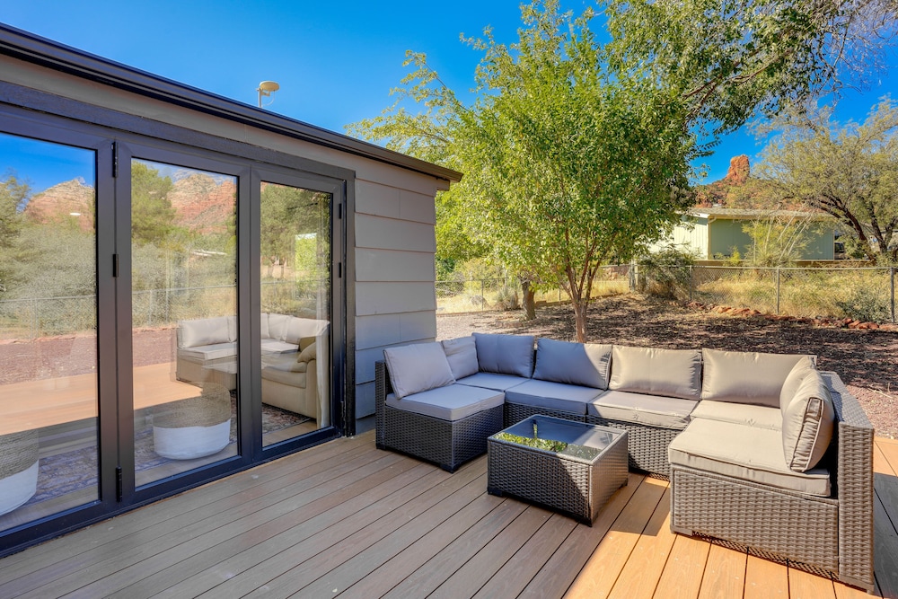 Mtn Views: Bright & Airy Sedona Home!