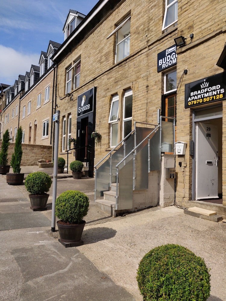Snooze Apartments Flat 53