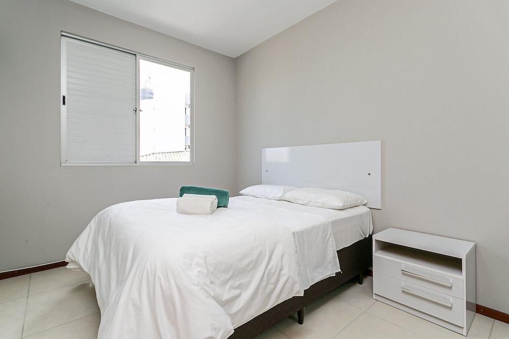 Apto em Condominio pe na Areia, c/ Piscina Mhr308