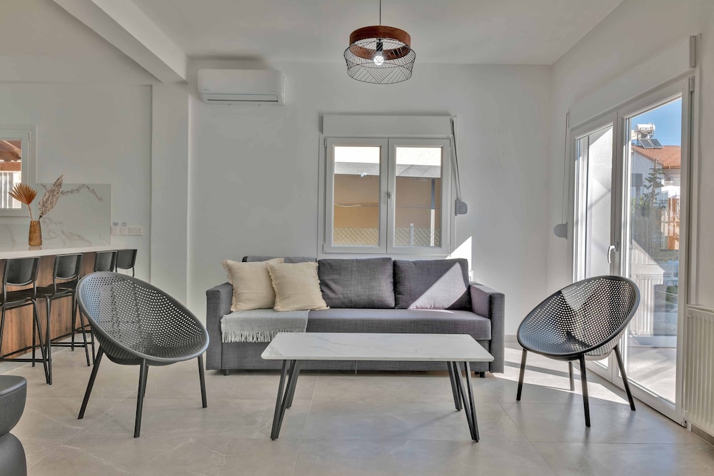 Phaedrus Living: Luxury Residence Faneromeni