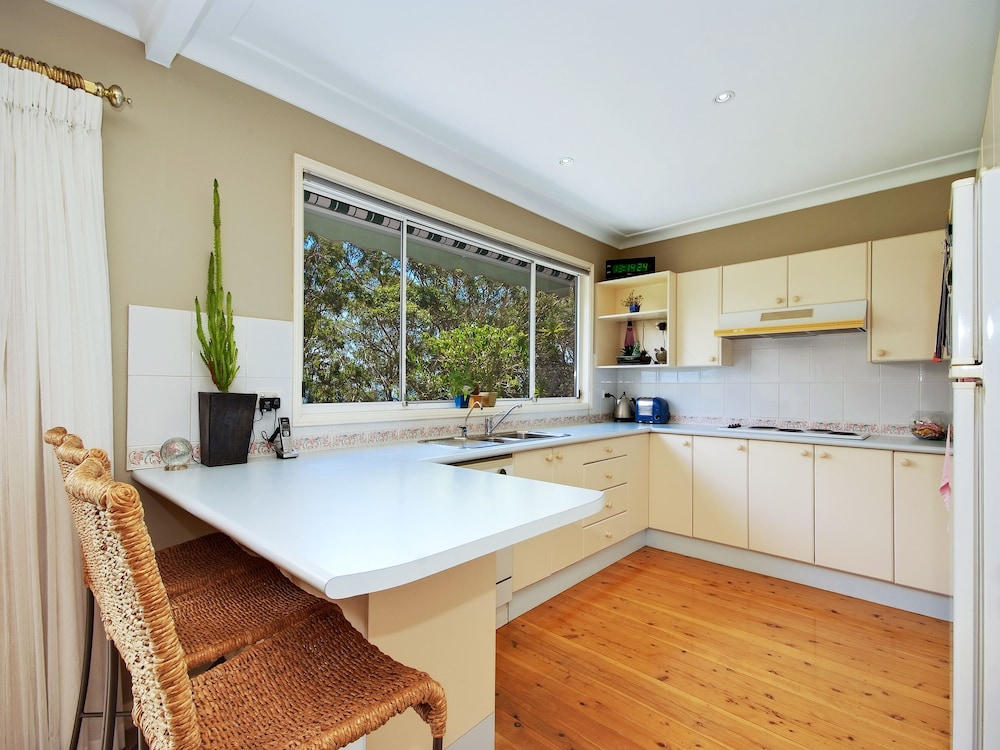 Nelson Bay Vacations - The Bay Escape at Nelson Bay - Property Image 5