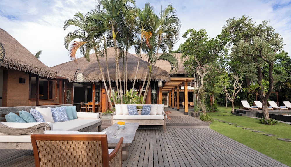 Villa Bangkuang by Nakula