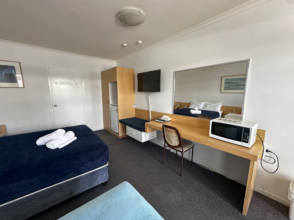 The Q Motel