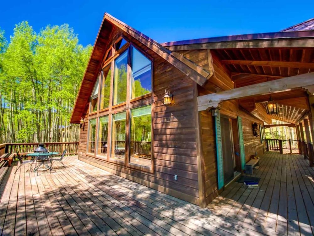 Country Club Homes
