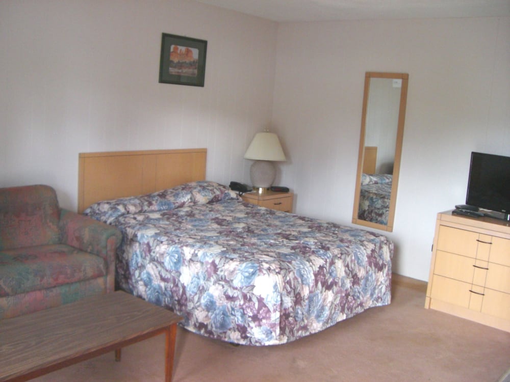 Alberni Inn