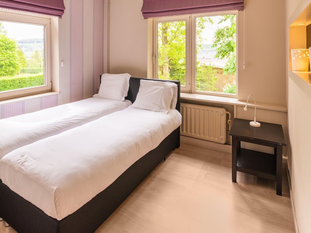 Spacious Villa Near Barvaux