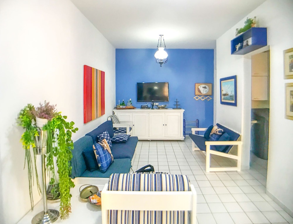 Apartamento a 70m da Praia de Pitangueiras SP