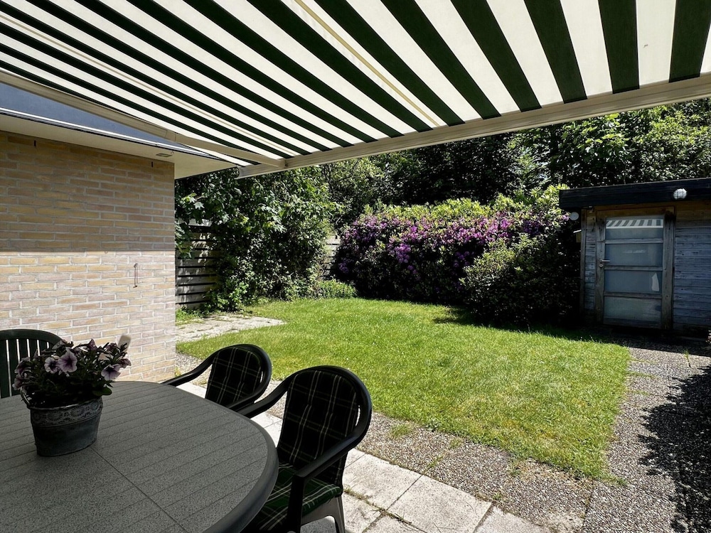 Amazing Bungalow With Sunny Garden