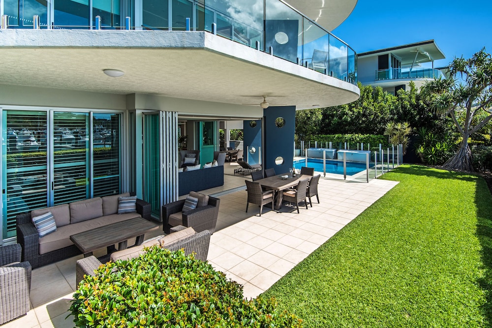 Pavillions 2 Luxury 4 Bedroom 3 Bathroom With In-ground Pool And Golf Buggy
