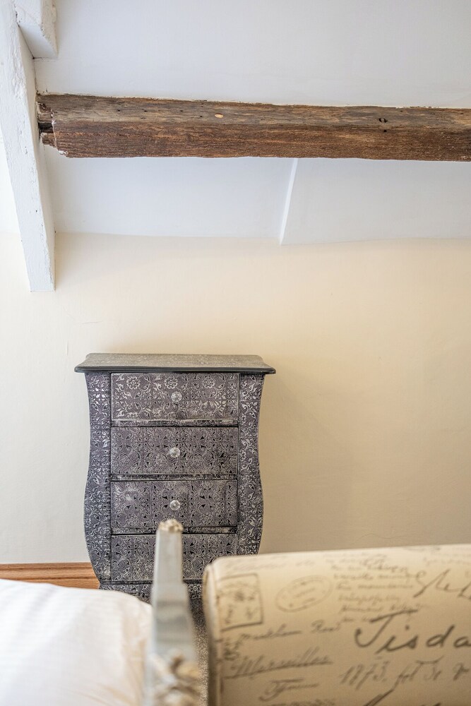 Eilmers Cottage Lovely 4BD in Malmesbury